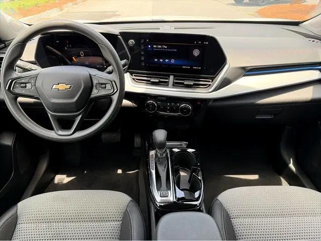 2025 Chevrolet Trax FWD LT