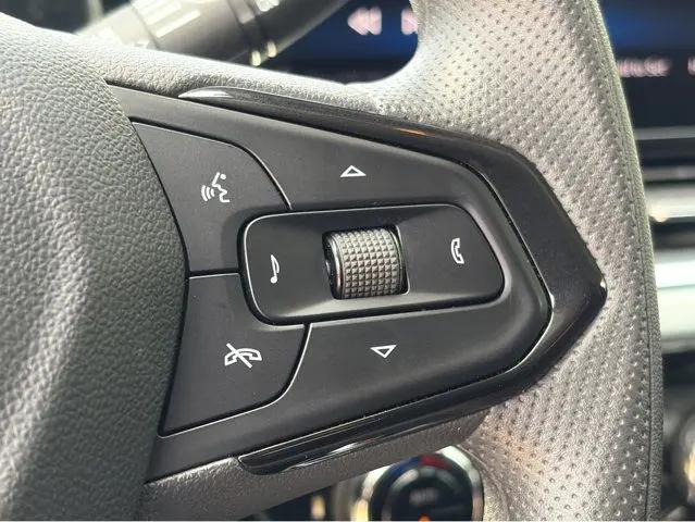 2025 Chevrolet Trax FWD LT