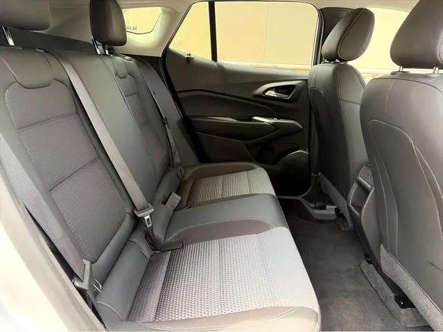 2025 Chevrolet Trax FWD LT