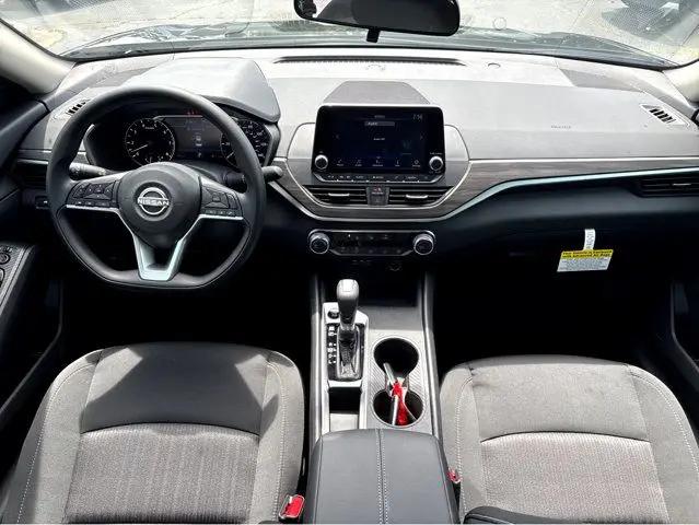 2026 Nissan Altima SV FWD