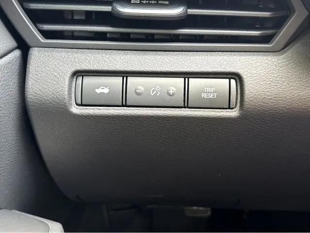 2026 Nissan Altima SV FWD