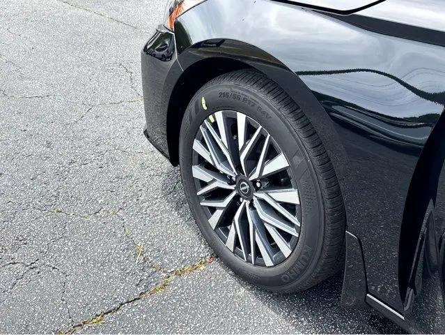2026 Nissan Altima SV FWD
