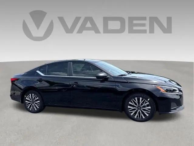 2026 Nissan Altima SV FWD