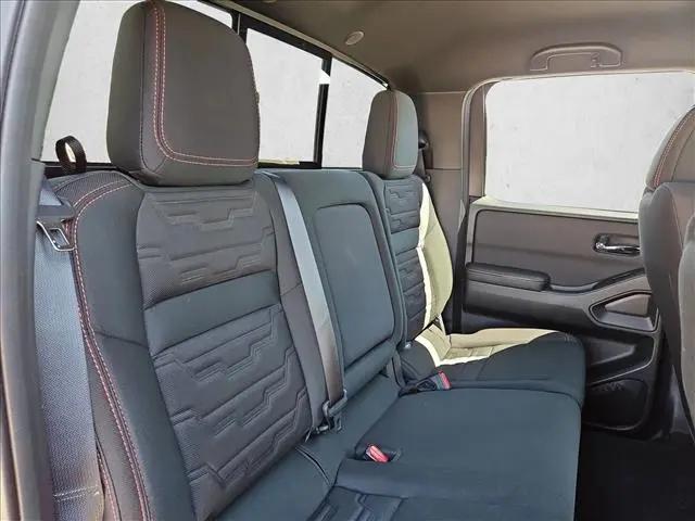 2025 Nissan Frontier Crew Cab PRO-4X 4x4