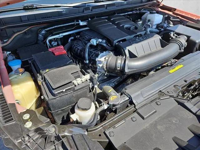 2025 Nissan Frontier Crew Cab PRO-4X 4x4