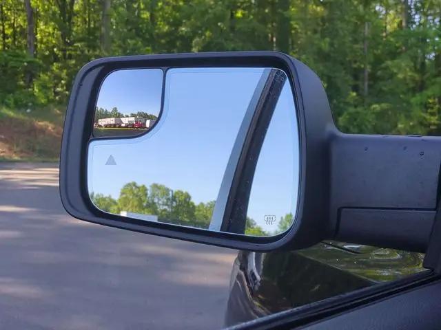 2025 Ram 1500 Rebel Crew Cab 4x4 5'7" Box