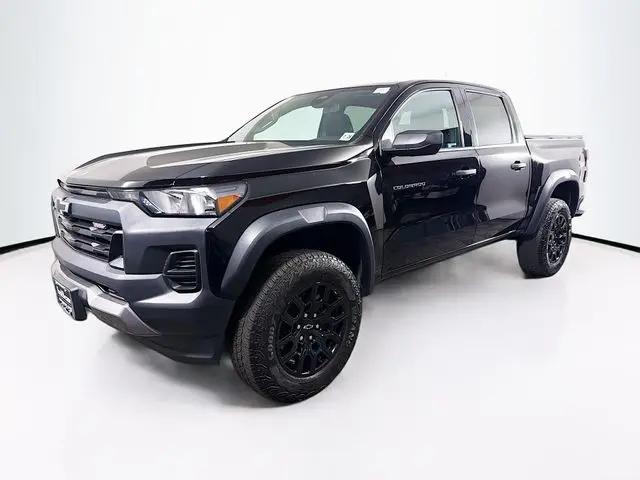 2023 Chevrolet Colorado 4WD Crew Cab Short Box Trail Boss