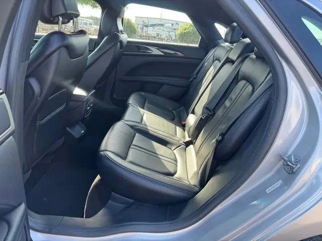 2017 Lincoln MKZ Select