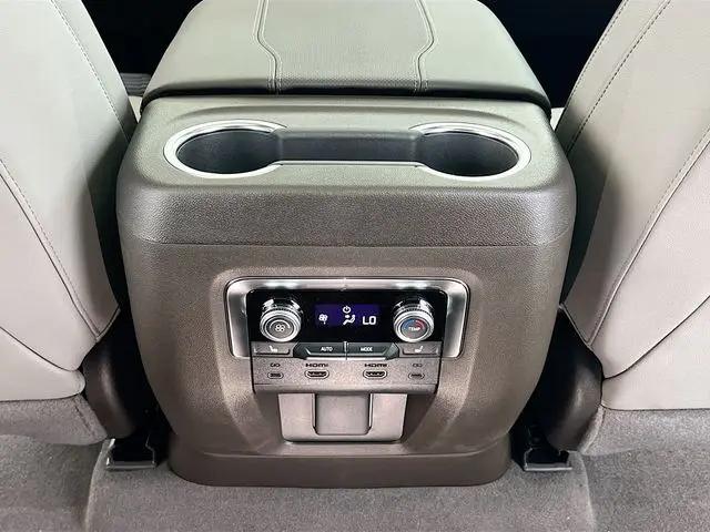 2026 GMC Yukon XL 4WD Elevation