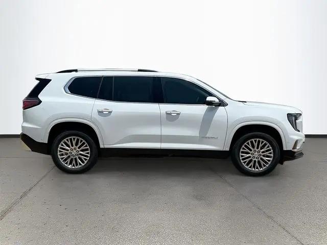 2026 GMC Acadia Denali FWD