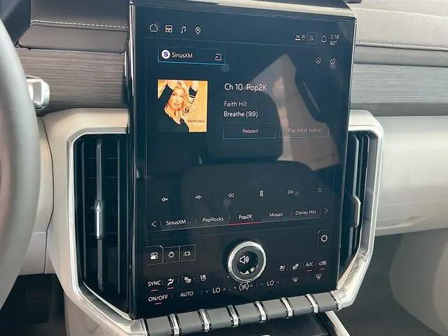 2026 GMC Acadia Denali FWD