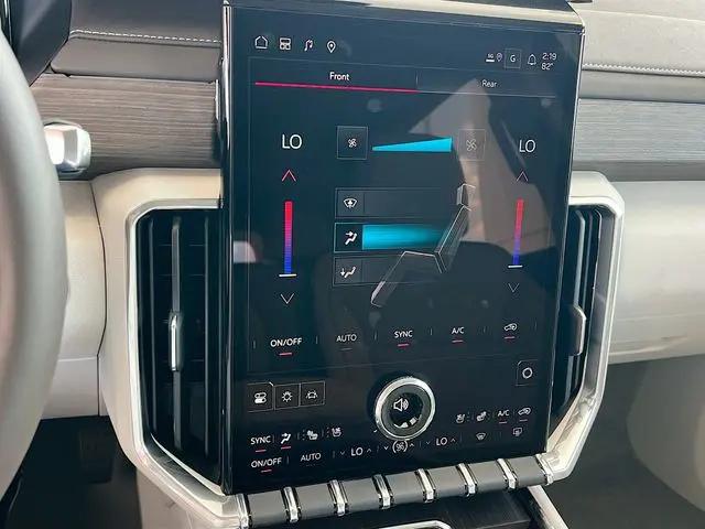 2026 GMC Acadia Denali FWD