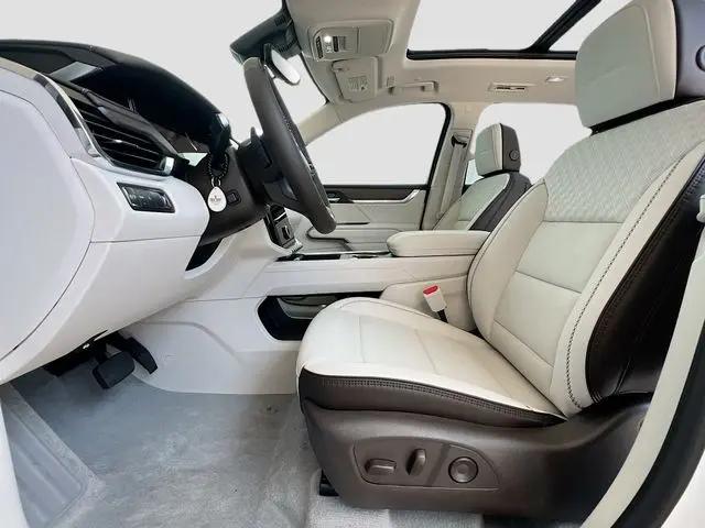 2026 GMC Acadia Denali FWD