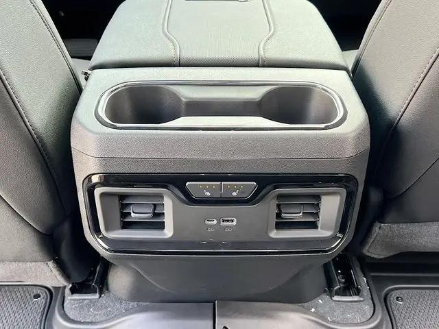 2026 GMC Sierra 2500HD Crew Cab, Standard Bed, AT4, 4WD