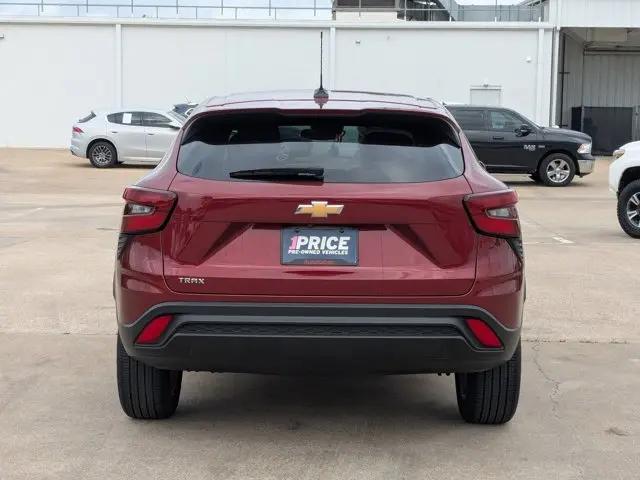 2025 Chevrolet Trax FWD LS