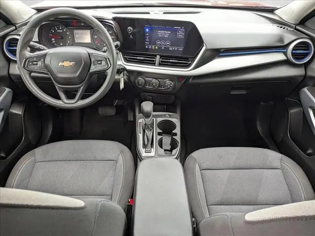 2025 Chevrolet Trax FWD LS
