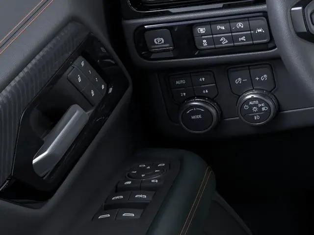 2026 GMC Yukon 4WD AT4