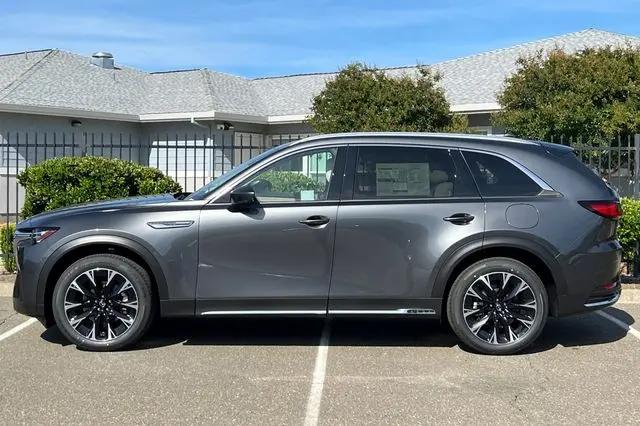 2026 Mazda X-90 Premium Plus
