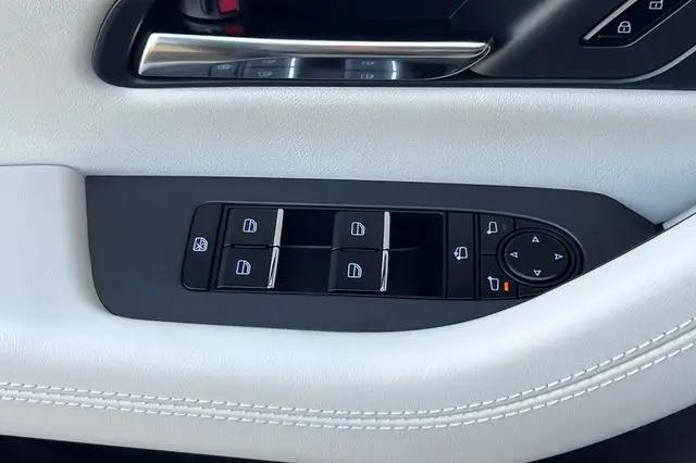 2026 Mazda X-90 Premium Plus