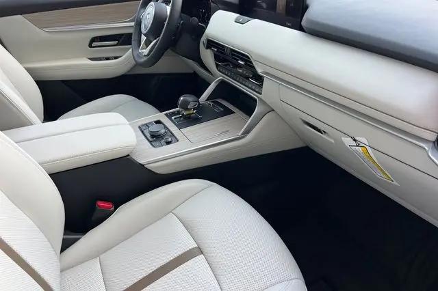 2026 Mazda X-90 Premium Plus