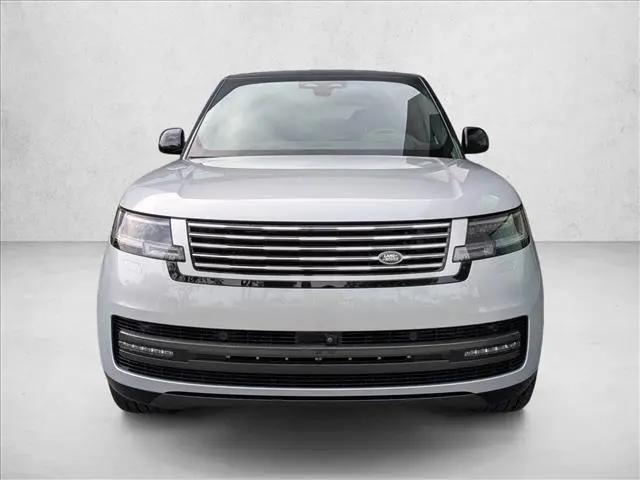 2025 Land Rover Range Rover P530 SE