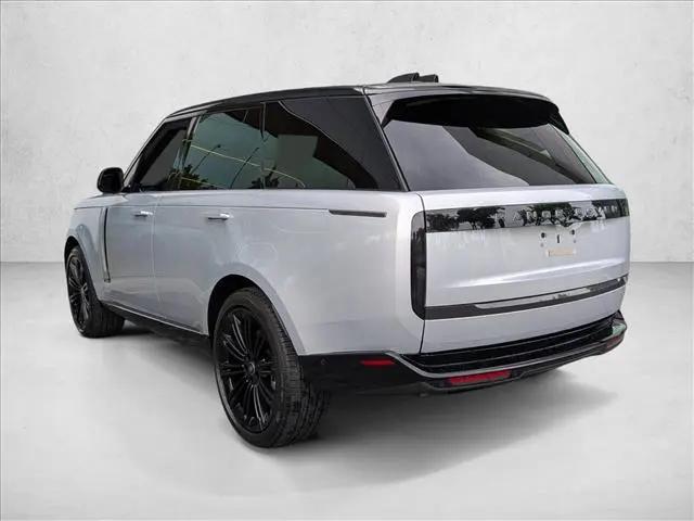 2025 Land Rover Range Rover P530 SE