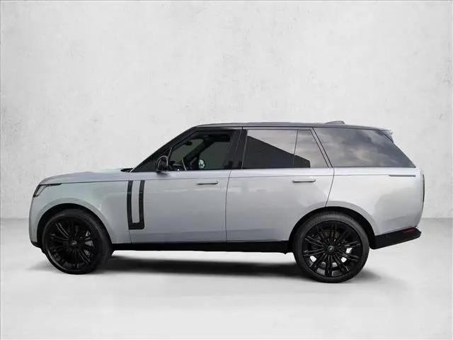 2025 Land Rover Range Rover P530 SE