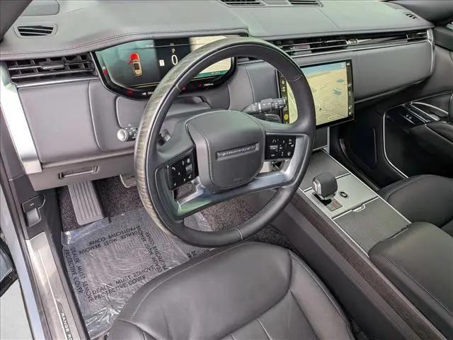 2025 Land Rover Range Rover P530 SE