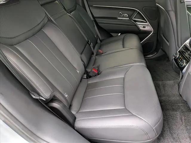 2025 Land Rover Range Rover P530 SE