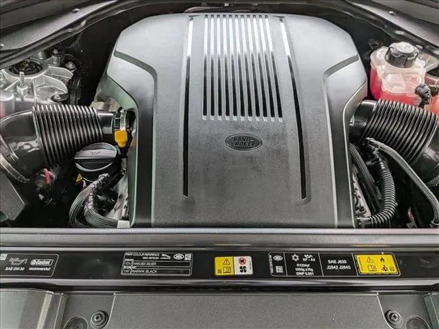 2025 Land Rover Range Rover P530 SE