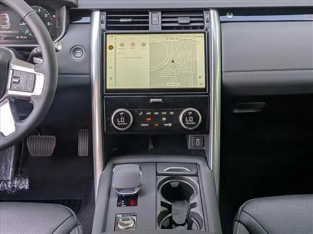 2026 Land Rover Discovery S