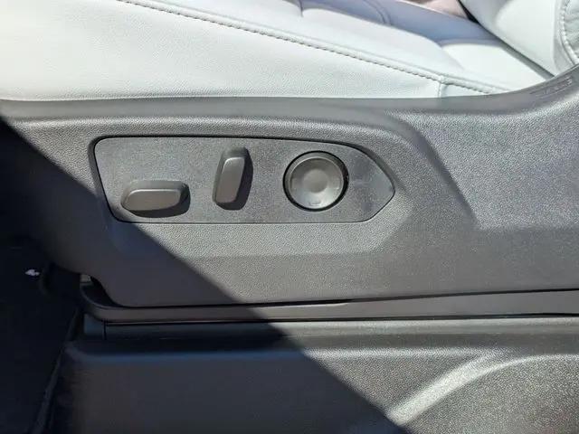2026 Chevrolet Suburban Premier, 4WD