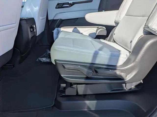 2026 Chevrolet Suburban Premier, 4WD