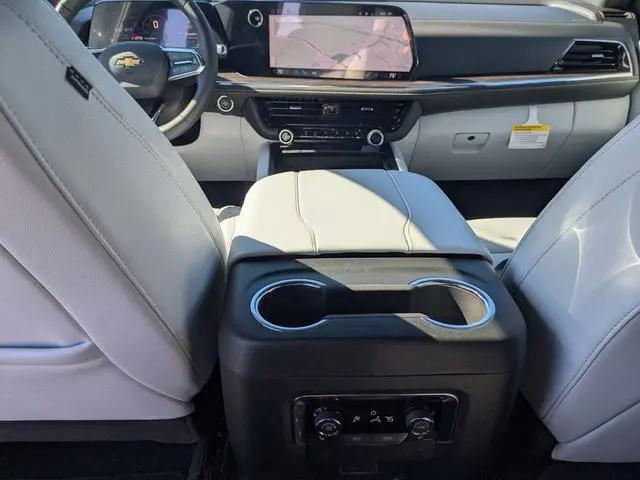 2026 Chevrolet Suburban Premier, 4WD