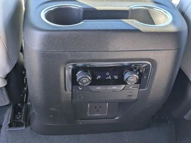 2026 Chevrolet Suburban Premier, 4WD