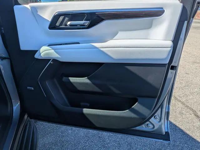 2026 Chevrolet Suburban Premier, 4WD