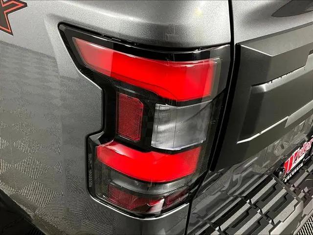 2026 Nissan Frontier Crew Cab Long Bed PRO-4X 4x4