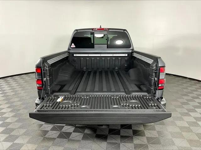 2026 Nissan Frontier Crew Cab Long Bed PRO-4X 4x4