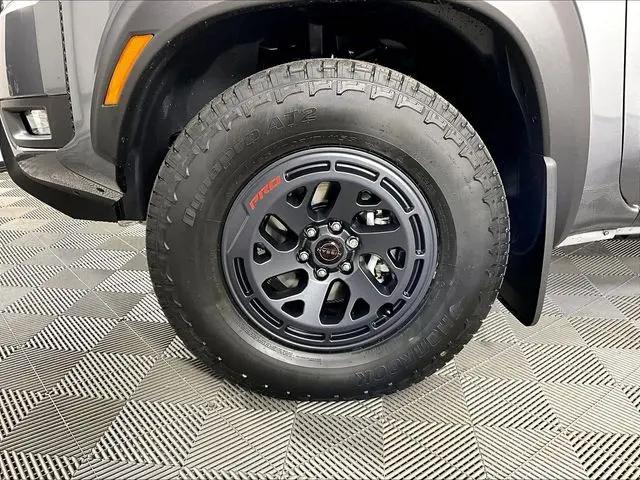 2026 Nissan Frontier Crew Cab Long Bed PRO-4X 4x4