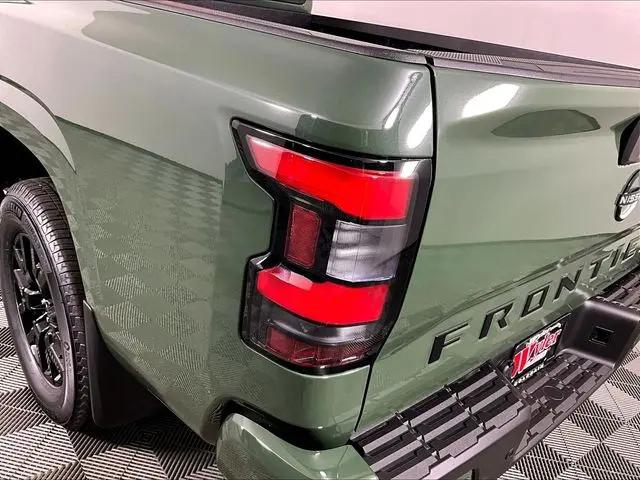 2026 Nissan Frontier Crew Cab Long Bed SV 4x4