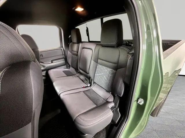 2026 Nissan Frontier Crew Cab Long Bed SV 4x4
