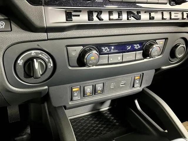 2026 Nissan Frontier Crew Cab Long Bed SV 4x4