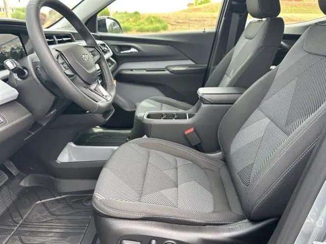 2027 Chevrolet Bolt LT FWD