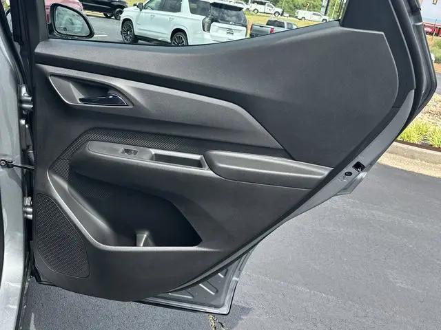 2027 Chevrolet Bolt LT FWD