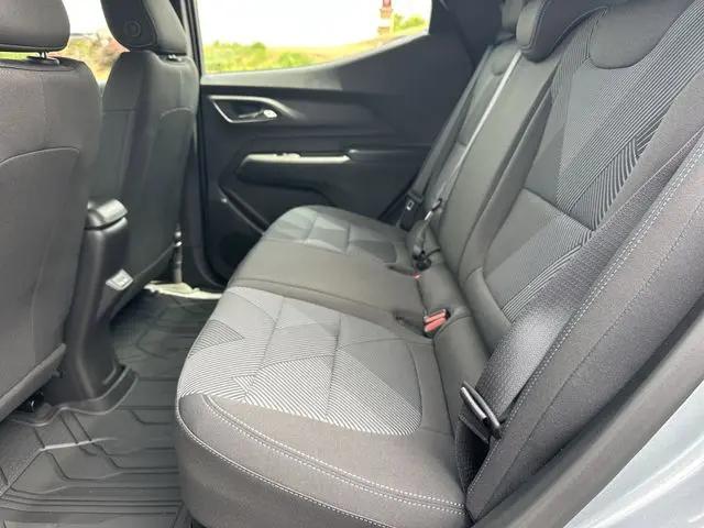 2027 Chevrolet Bolt LT FWD