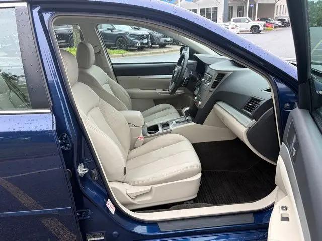 2011 Subaru Legacy 2.5i Premium