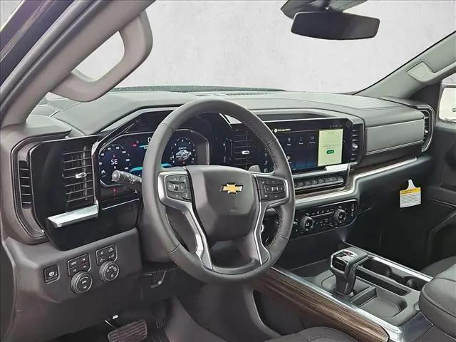 2026 Chevrolet Silverado 1500 4WD Crew Cab Standard Bed LT