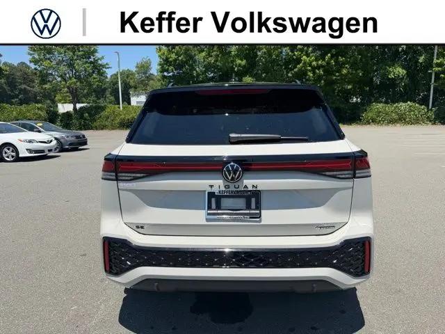 2026 Volkswagen Tiguan SE R-Line Black