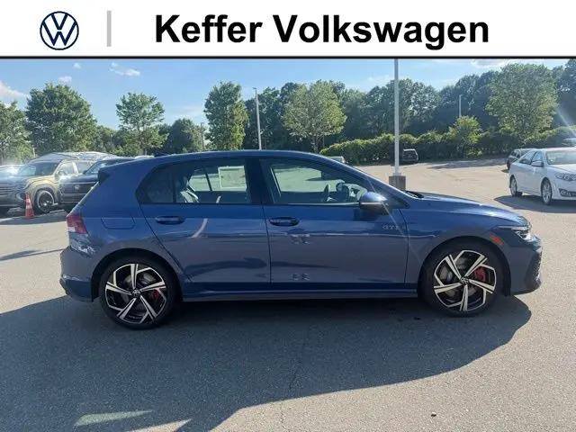 2026 Volkswagen Golf GTI SE