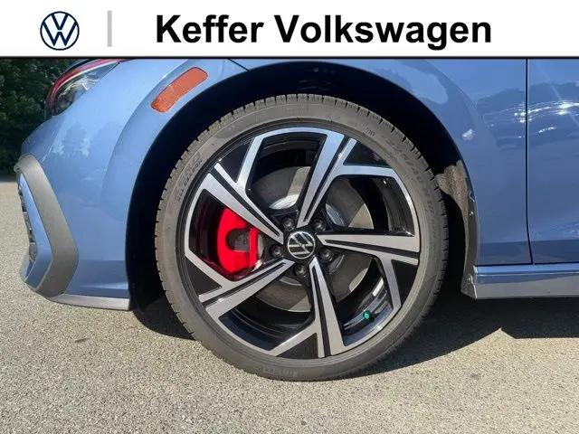 2026 Volkswagen Golf GTI SE